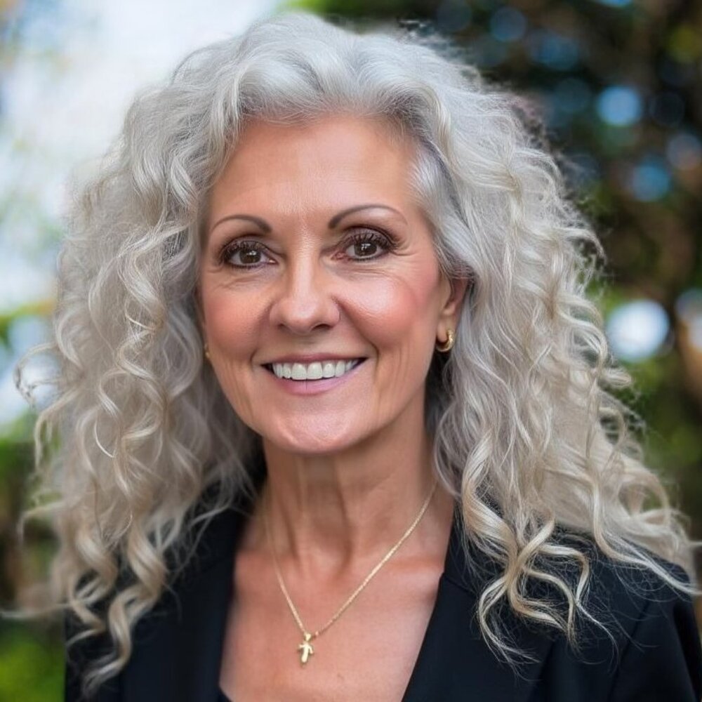 Meet your Posher, Carol